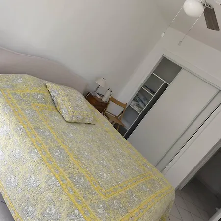 Au Centre Ville, T4 Climatise Avec Parking N72 Апартаменты Ла-Гранд-Мот